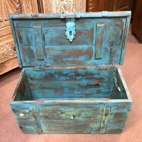 k81 8064 indian furniture small blue trunk open
