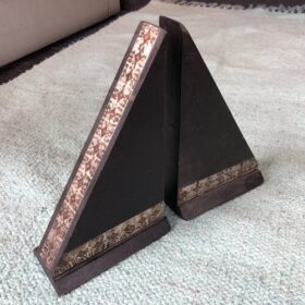 b56 bt0746q indian accessory gift triangular wooden bookends right