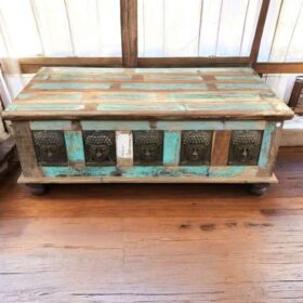 kh27 114 a indian furniture buddha trunk coffee table front