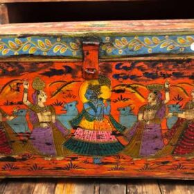 kh27 208 b indian furniture hand painted vintage trunk close